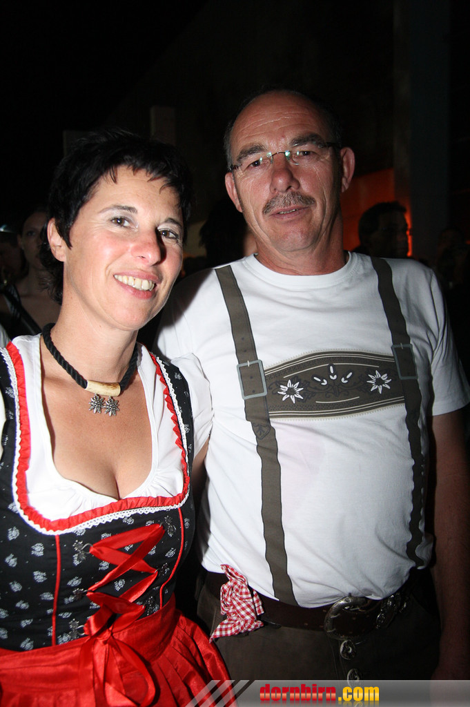11931076.jpg