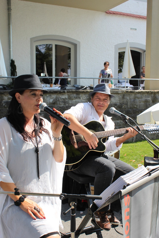 Seehotel Fr__hschoppen gmixtemotions 2012 _15__jpg-1344793801