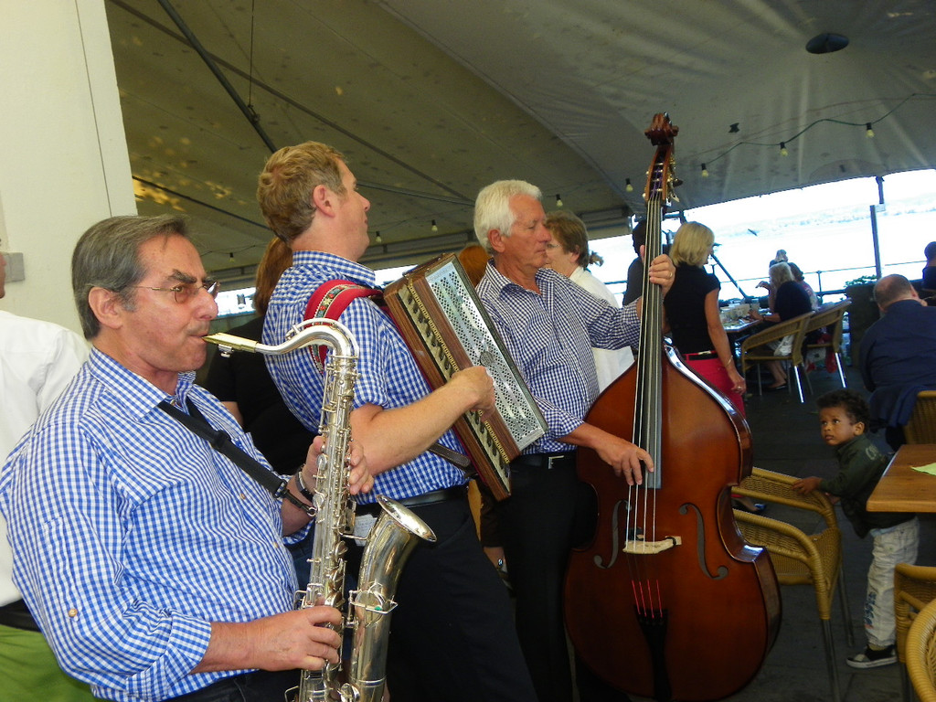 115_6112_JPG-1344896191