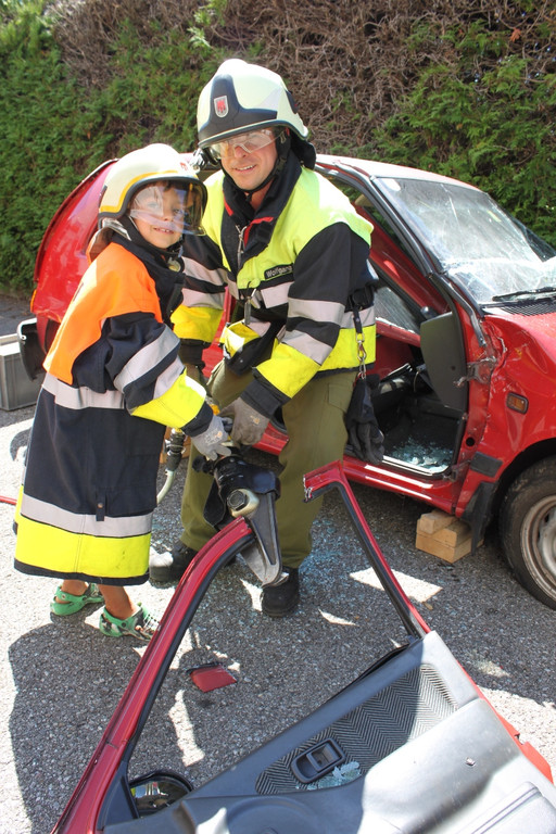 Ferienkalender FEUERWEHR 2012 _6__jpg-1345019398