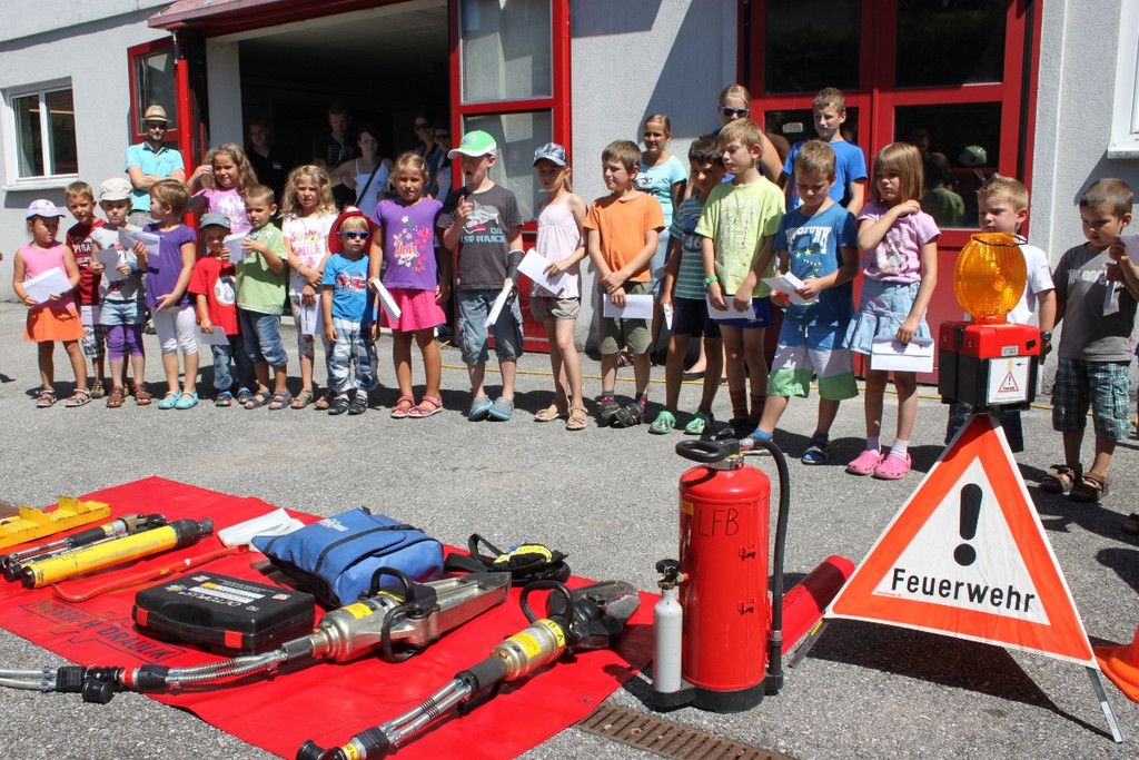 Ferienkalender FEUERWEHR 2012 _49__jpg-1345019603
