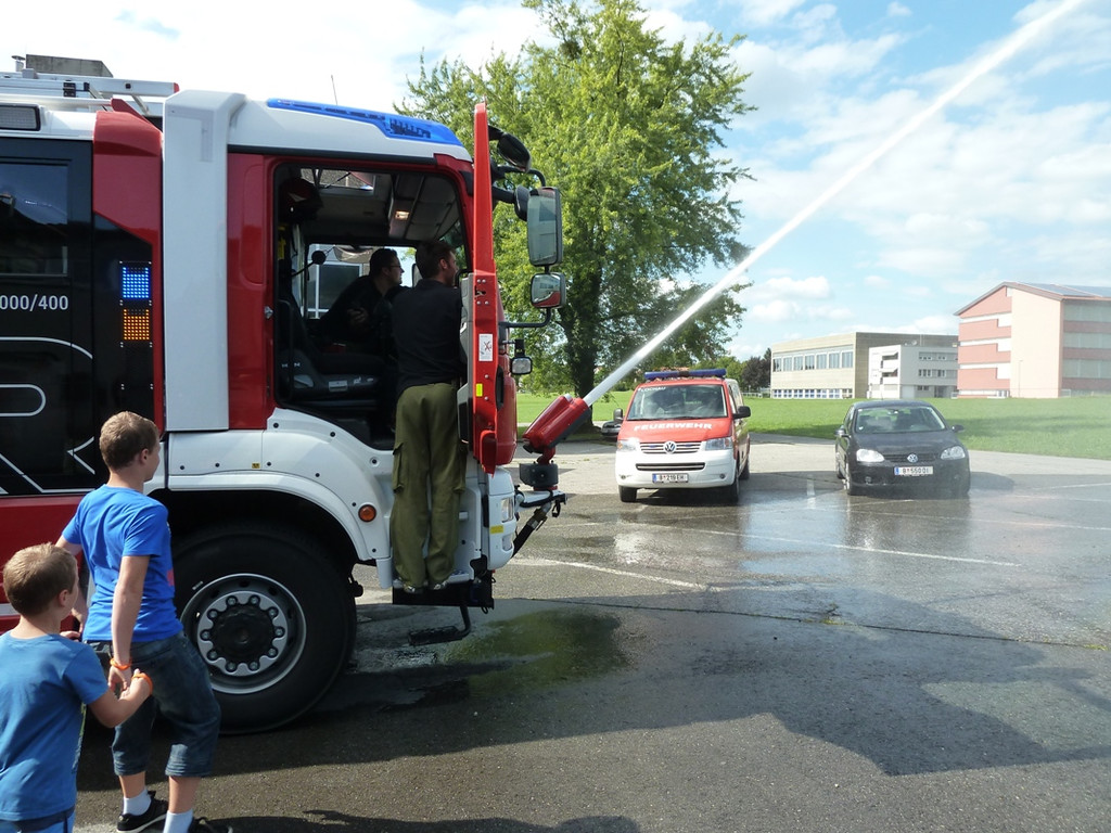 Ferienkalender FEUERWEHR 2012 _38__JPG-1345019546
