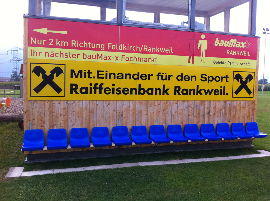 2012 Bestuhlung Sprecherkabine.JPG