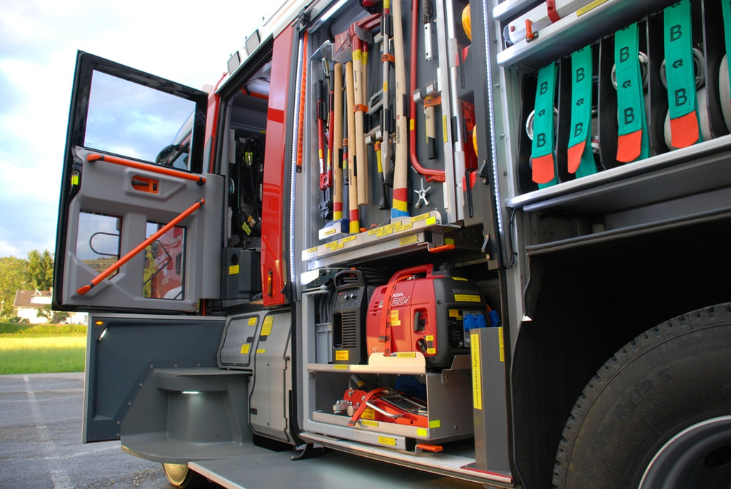 Feuerwehr R__stl__schfahrzeug neu FOTOS 2012 _20__JPG-1345184709