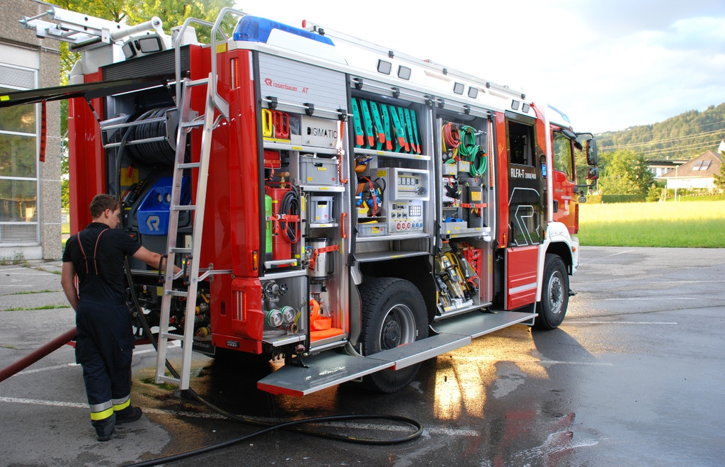 Feuerwehr R__stl__schfahrzeug neu FOTOS 2012 _22__JPG-1345184721