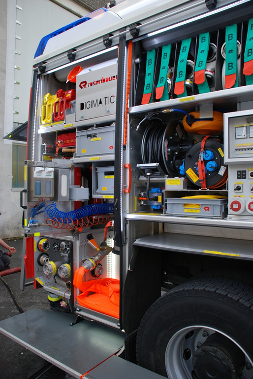 Feuerwehr R__stl__schfahrzeug neu FOTOS 2012 _24__JPG-1345184733