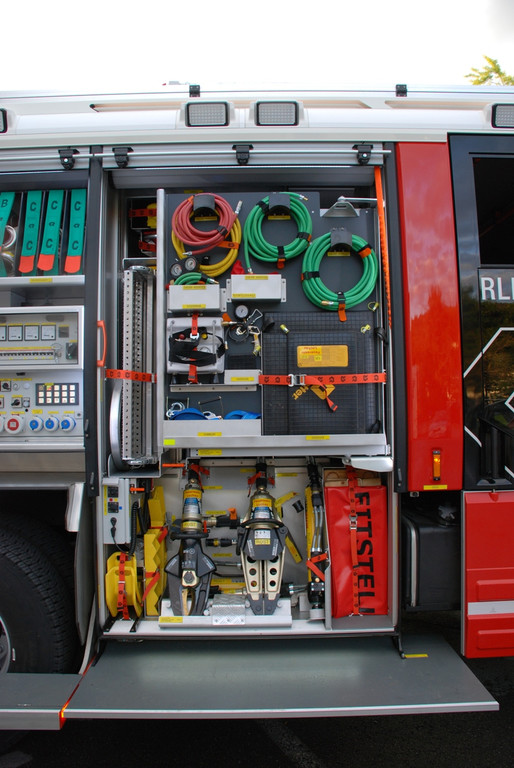 Feuerwehr R__stl__schfahrzeug neu FOTOS 2012 _25__JPG-1345184738