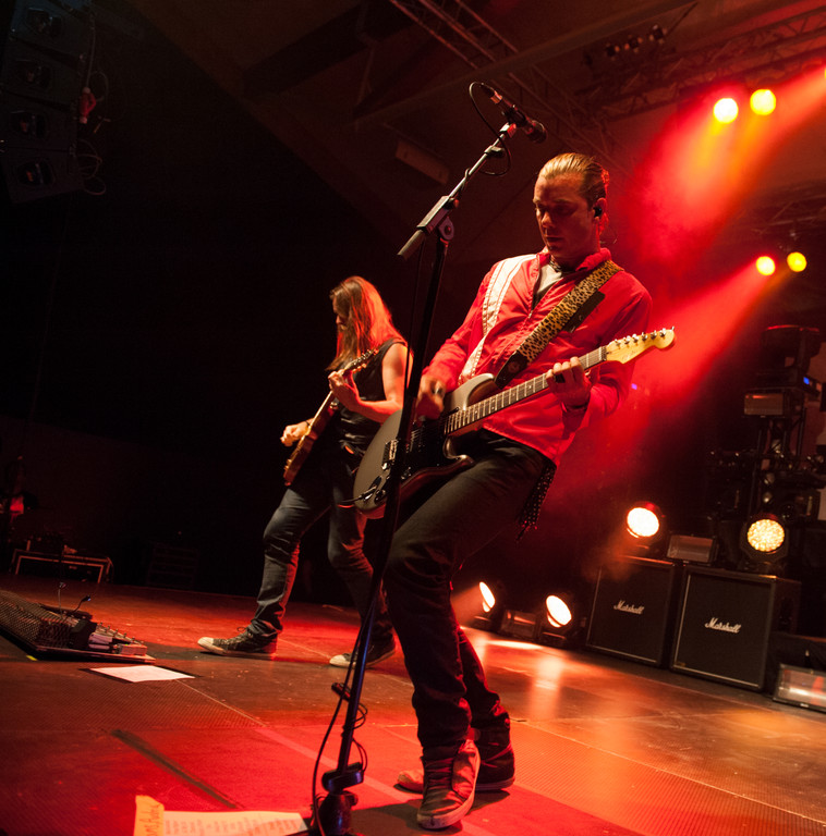 Bush by BEATE RHOMBERG-8_jpg-1345532505