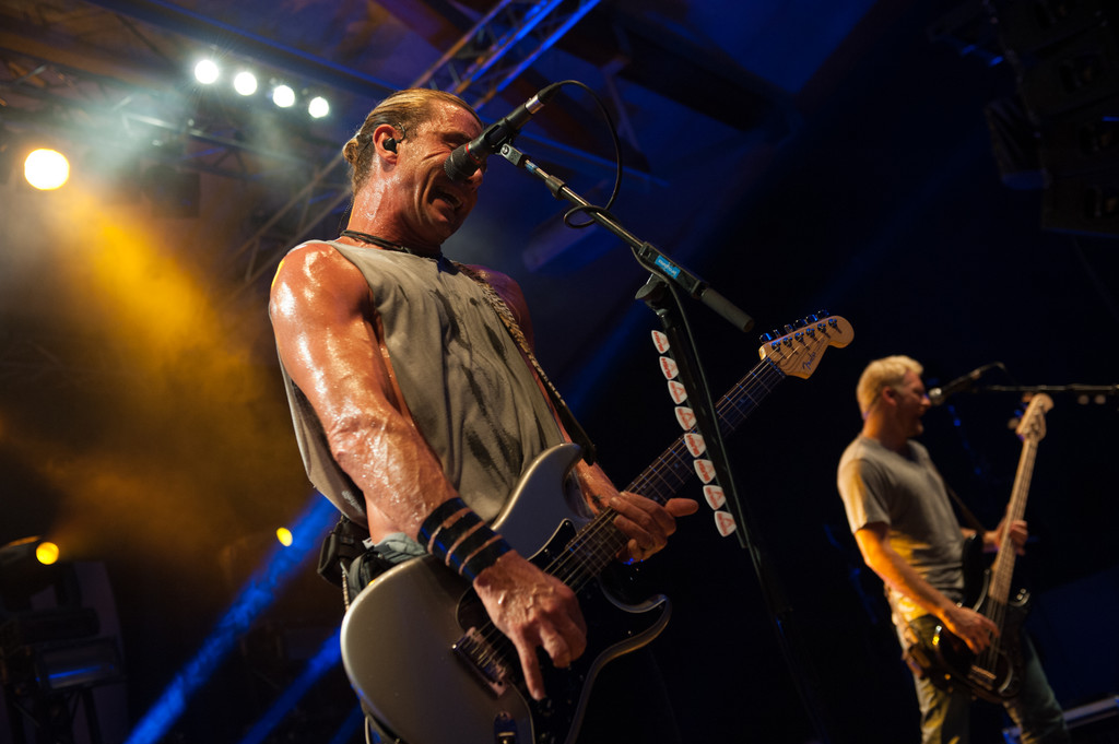 Bush by BEATE RHOMBERG-29_jpg-1345532544