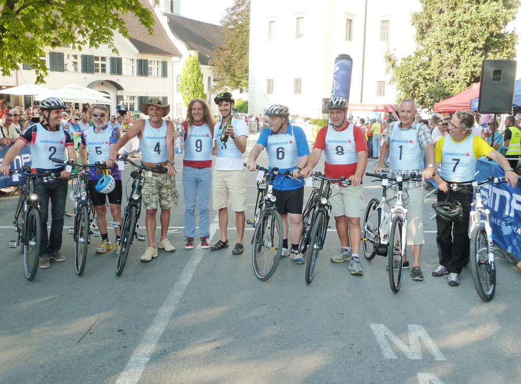 Promi1alle_jpg-1345537416