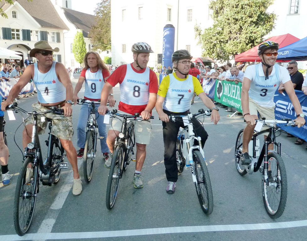 Promi8alle_jpg-1345537433