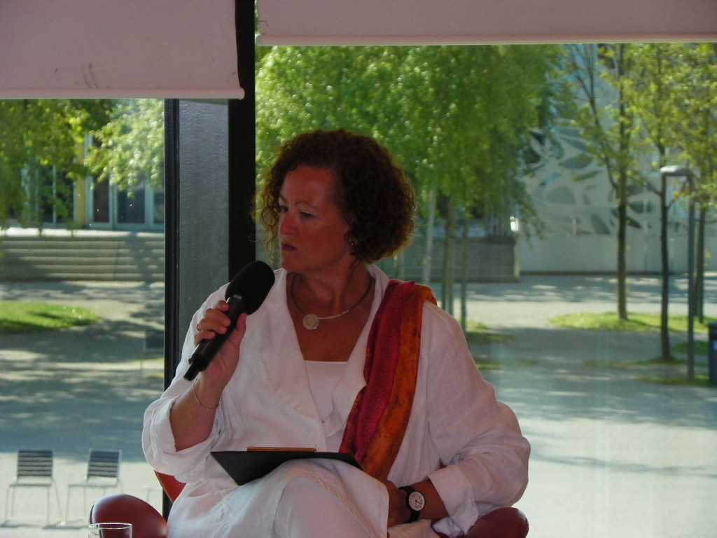 115_6729_JPG-1345709661