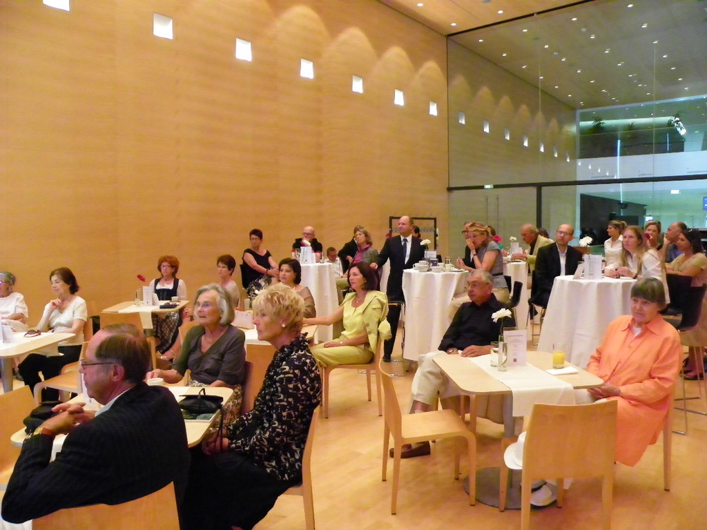 115_6728_JPG-1345709655