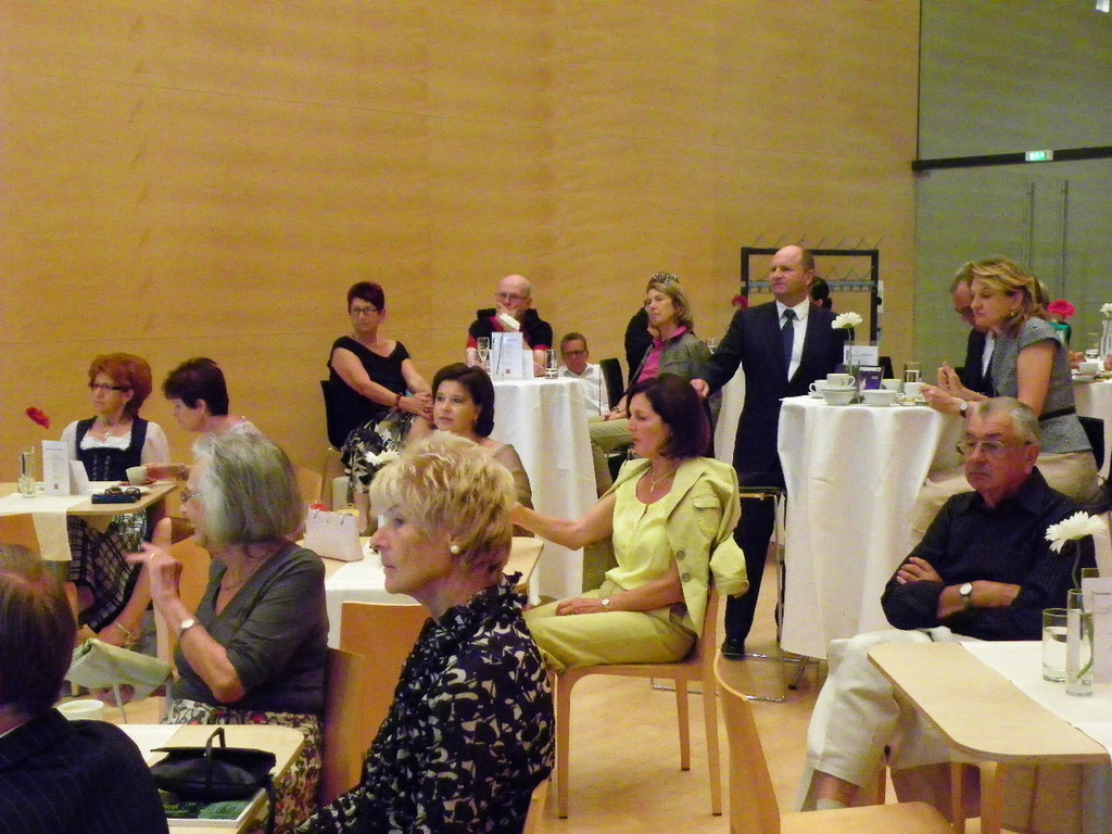 115_6727_JPG-1345709647