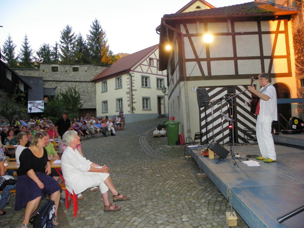 115_7223_JPG-1345714330