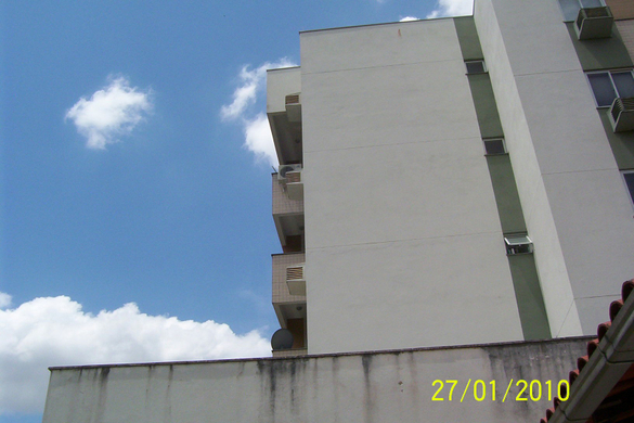 Haus_nebenan.jpg