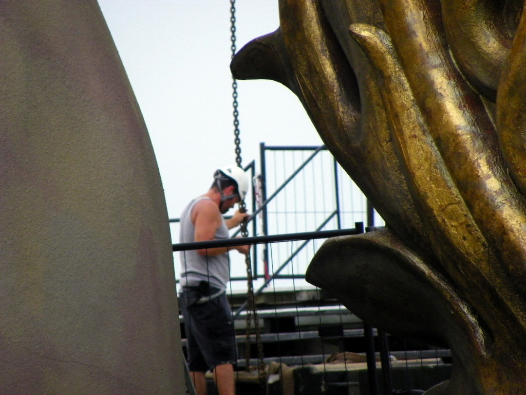 115_8483_JPG-1345813573