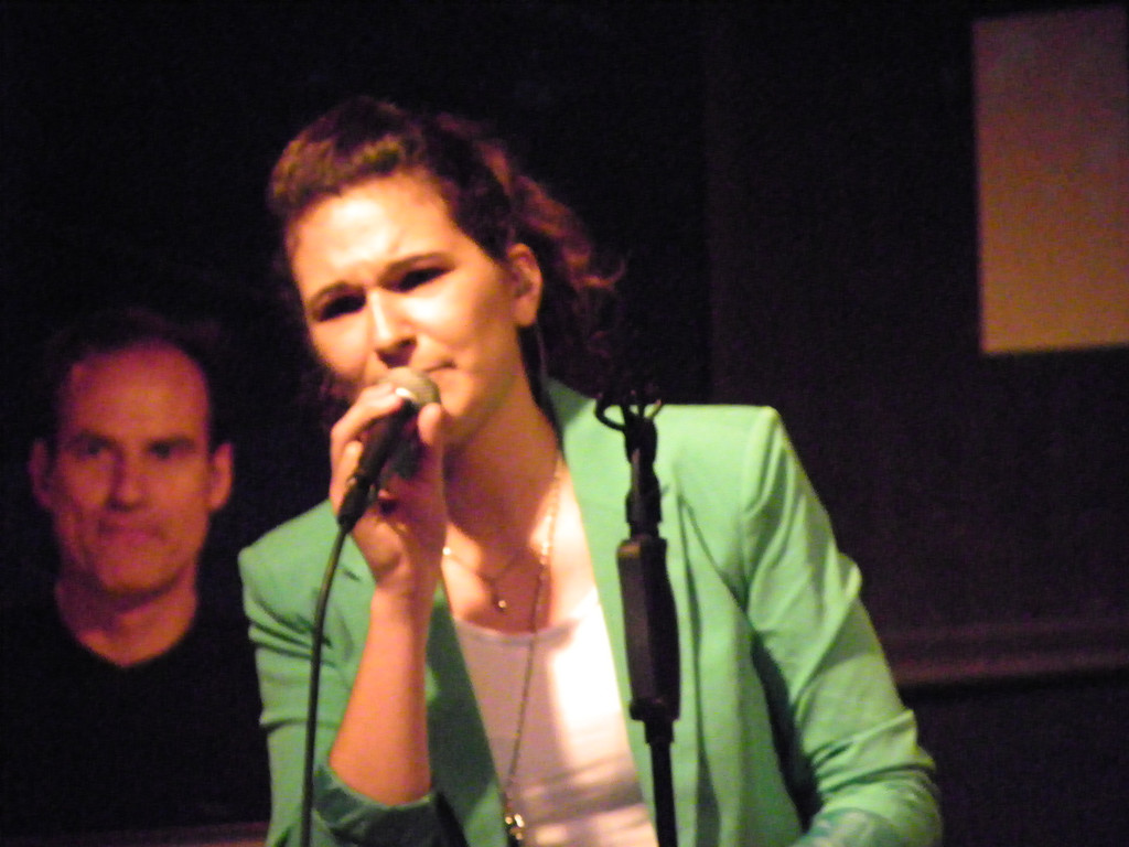 115_8898_JPG-1345883650