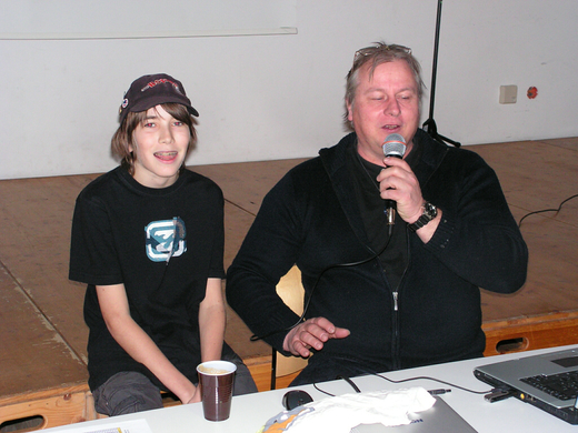 Obmann Gerhard Marchiori mit Dominik Rinderer.jpg