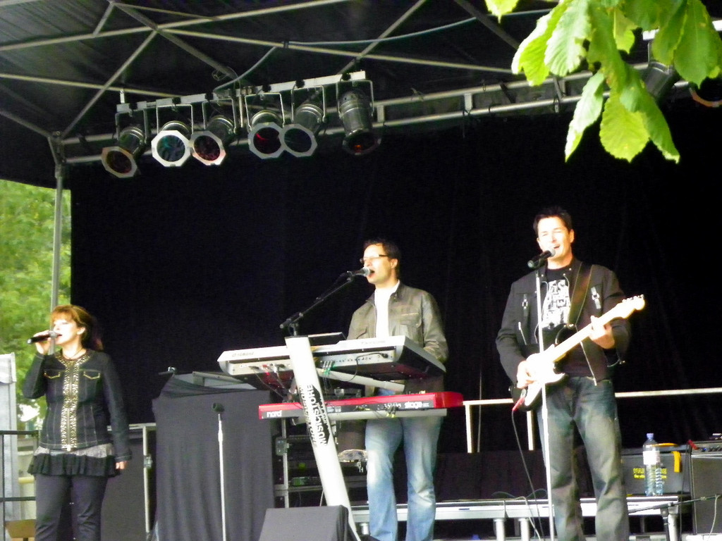 105_5027_jpg-1345981082