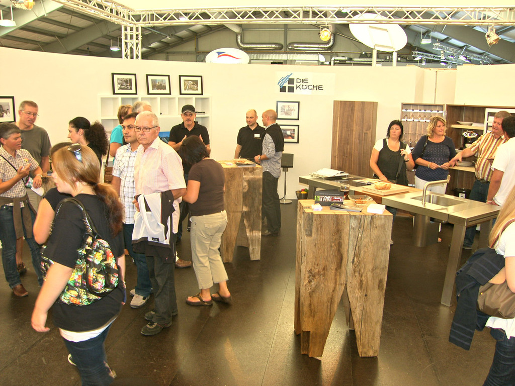 SH102932_JPG-1345992454