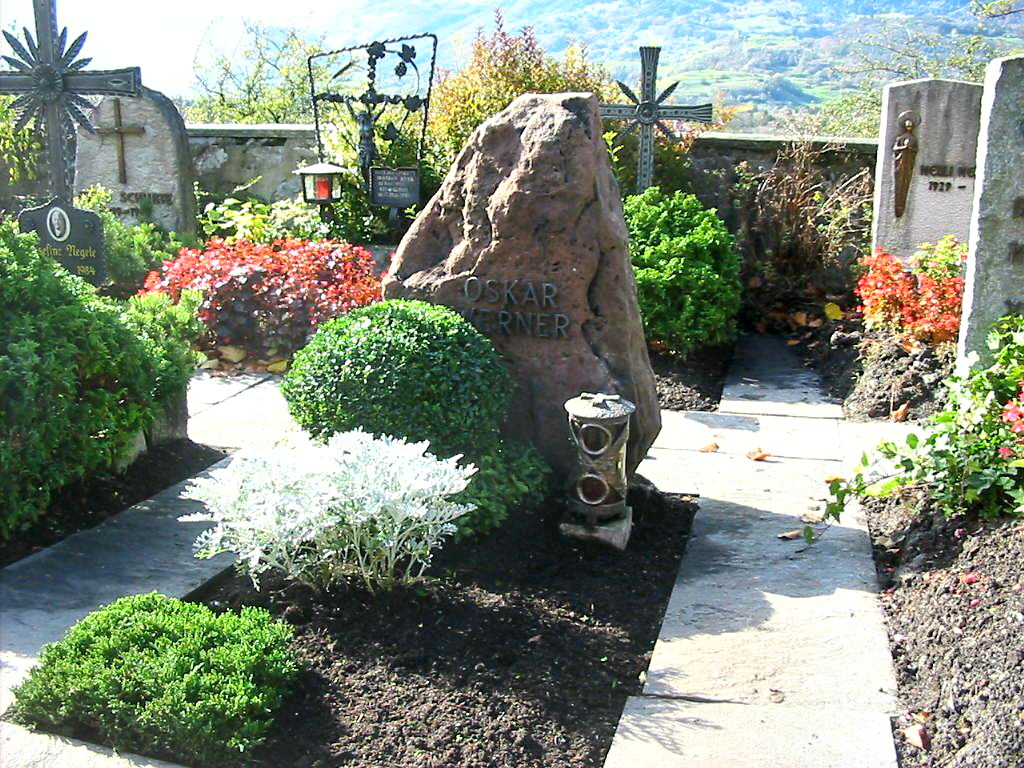 Werners Grab a_JPG-1345993366