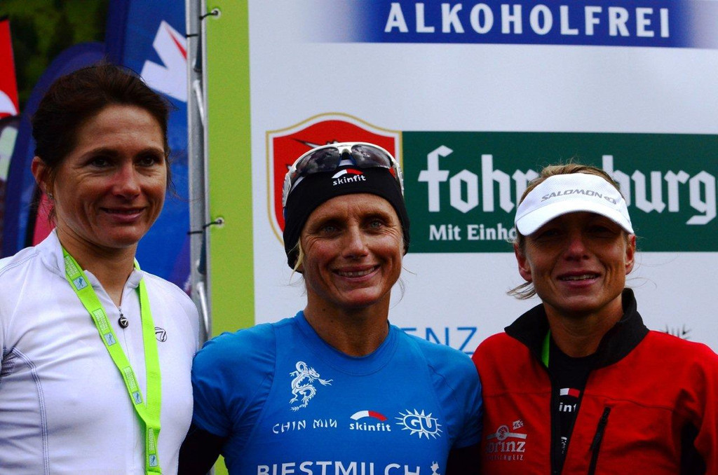 Trans Damen-Podest v_l_ Notz_ Van Vlerken_ Uebelhardter.jpg