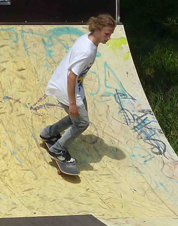 Skater2a_jpg-1346020382