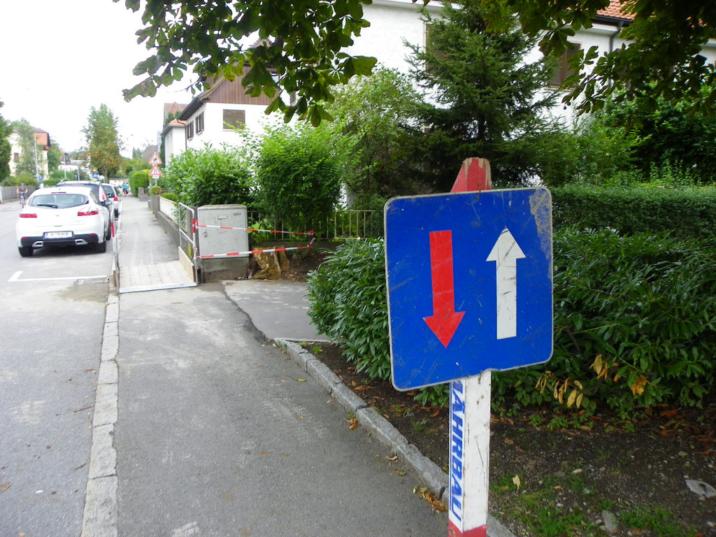 115_7860_JPG-1346097450