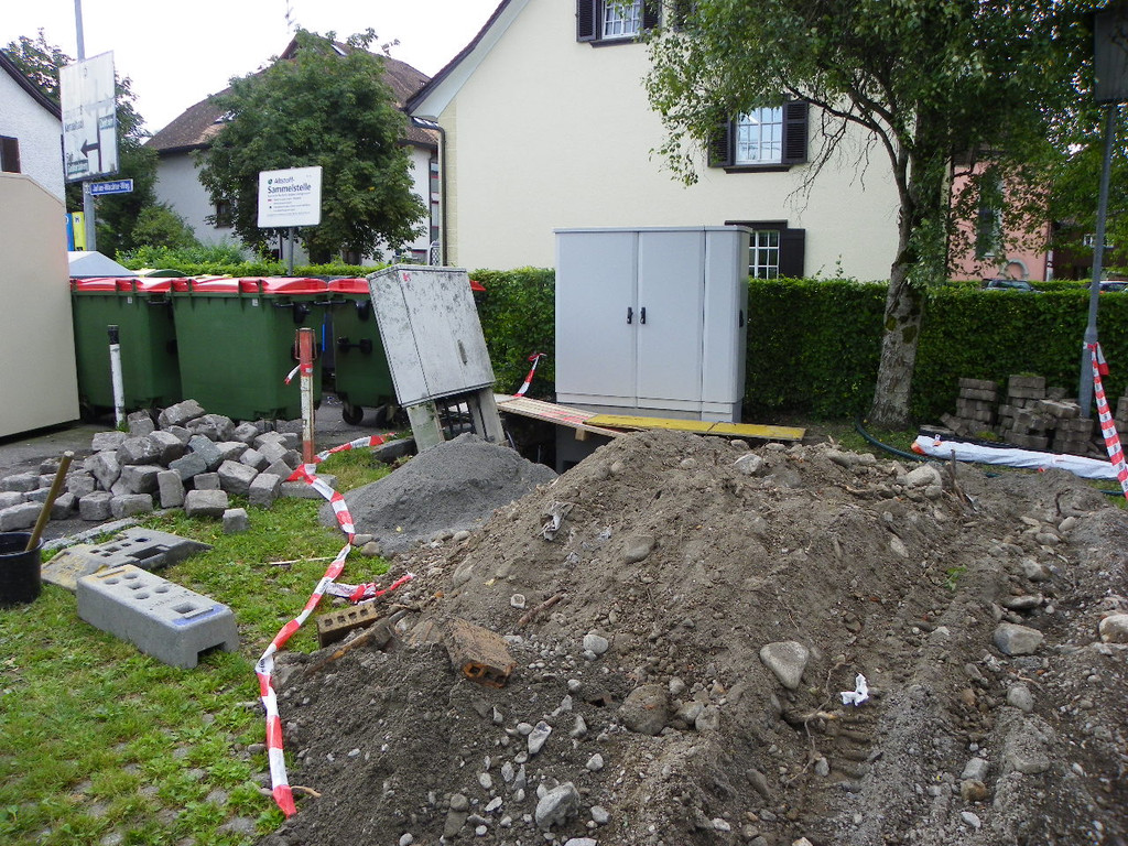 115_7865_JPG-1346097476