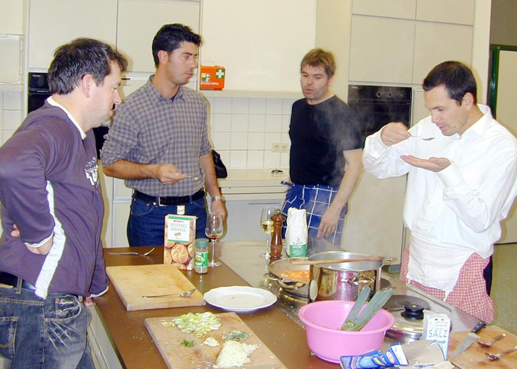 VHS13kochen-Antonio_jpg-1346259574