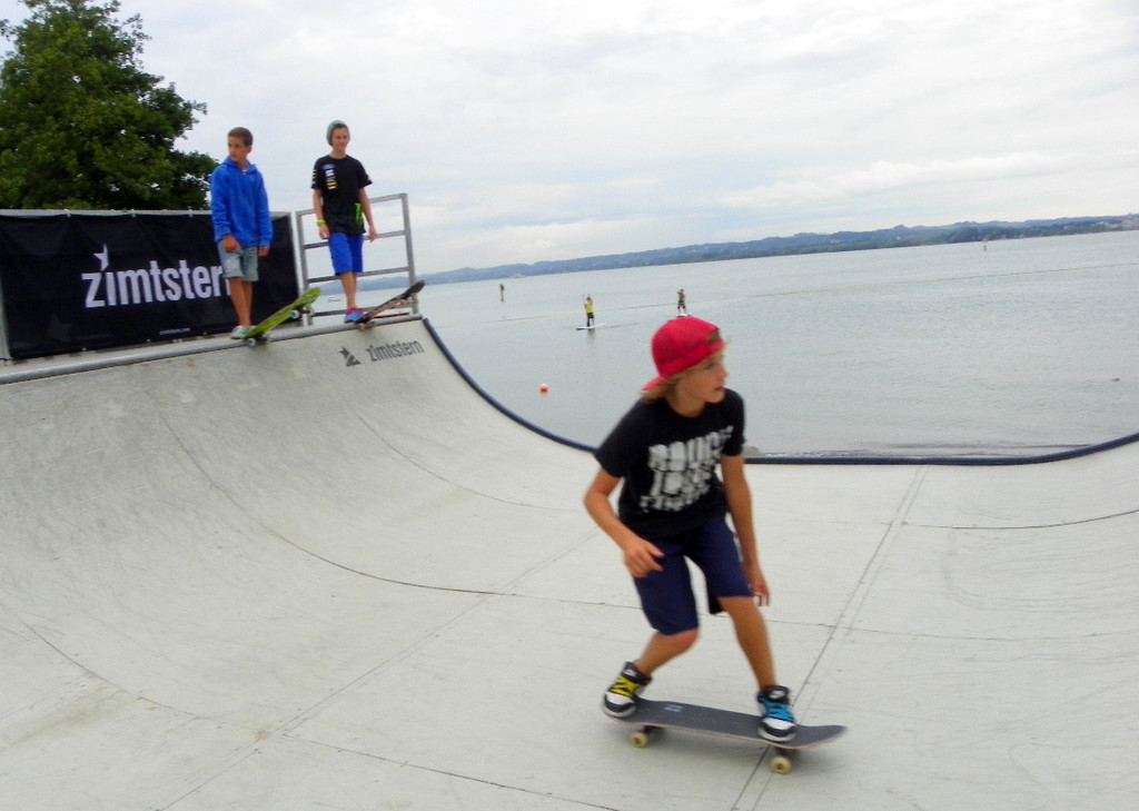 115_9495_JPG-1346347023