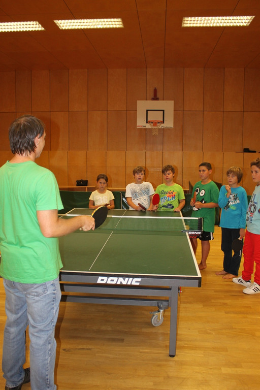 Ferienkalender Tischtennis 2012 _1__jpg-1346476563