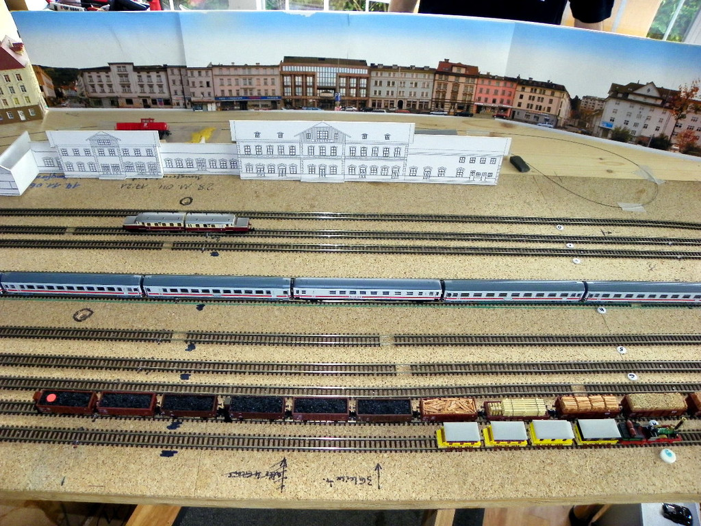 105_0235_jpg-1346572039