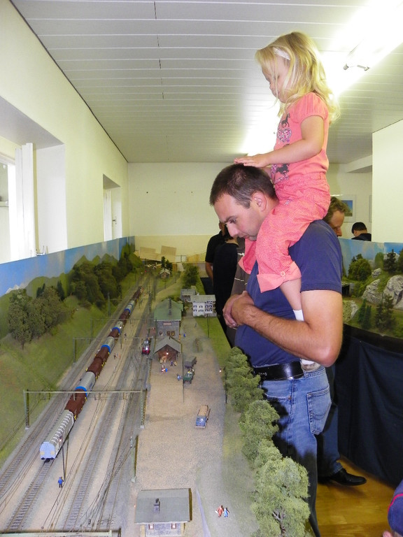 105_0437_jpg-1346572069