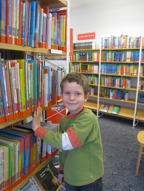Buecherei Besuch 2010 _2_.jpg