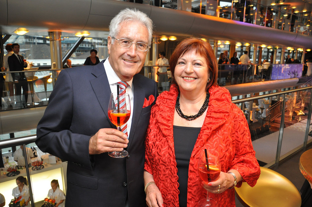 robe2_jpg-1346578844