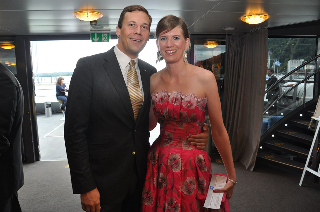 sticker2_jpg-1346578857