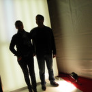   Vor der Kamera posieren