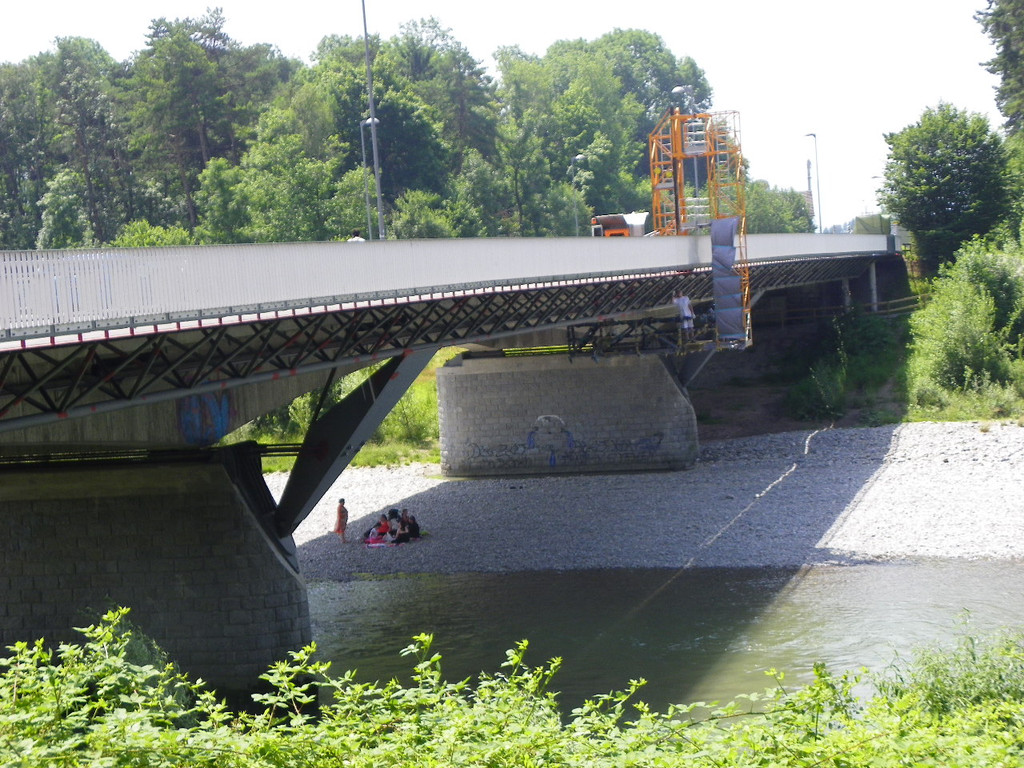 115_2157_JPG-1346709462