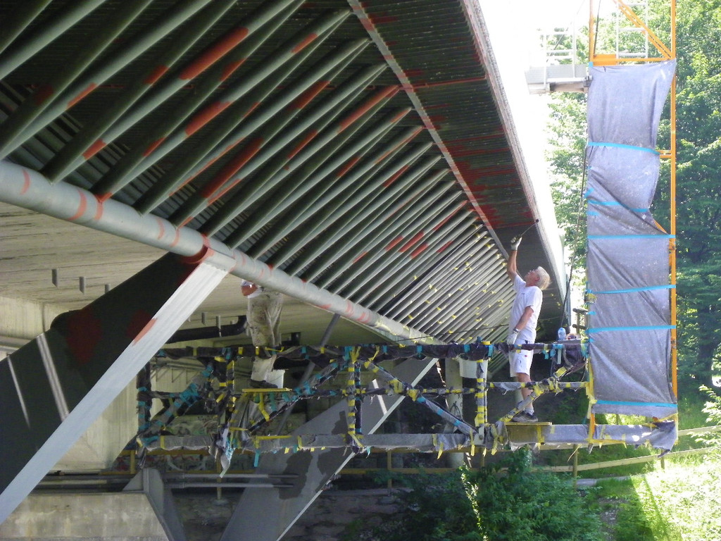 115_2159_JPG-1346709468