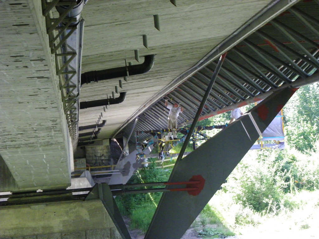 115_2167_JPG-1346709492