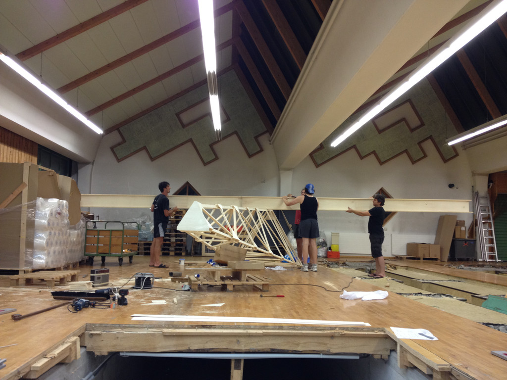 Flugzeugbau_Tag2_10_JPG-1346745635