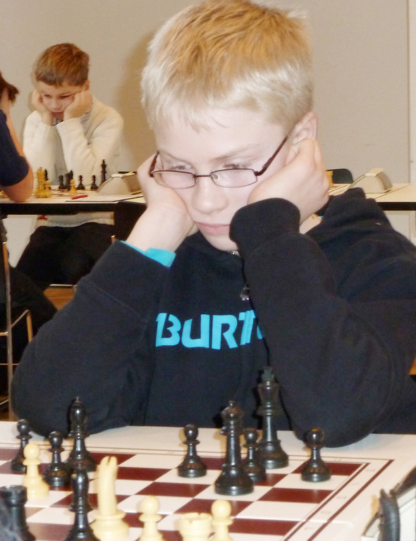 Schach1aEmilian_jpg-1346766297