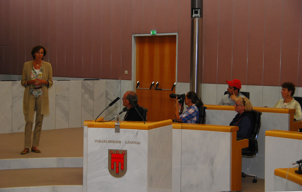 lux03_jpg-1346771609