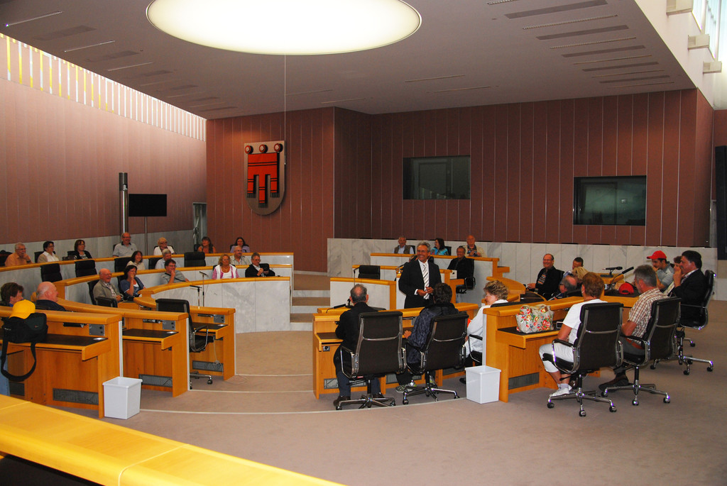 lux05_jpg-1346771638