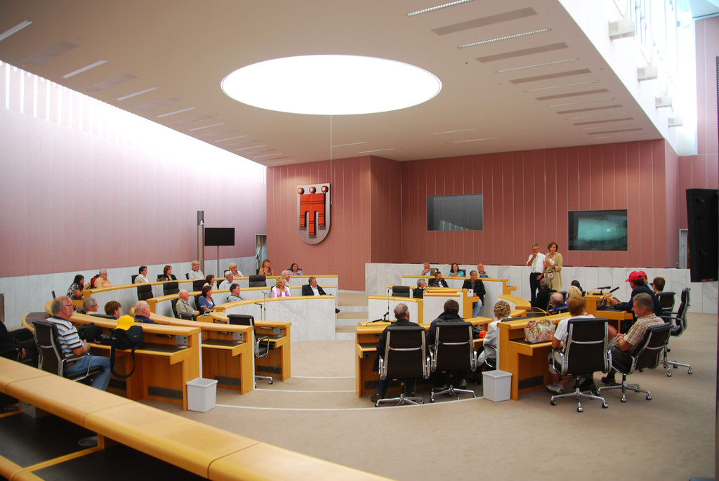 lux08_jpg-1346771671