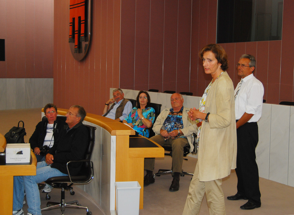 lux09_jpg-1346771685