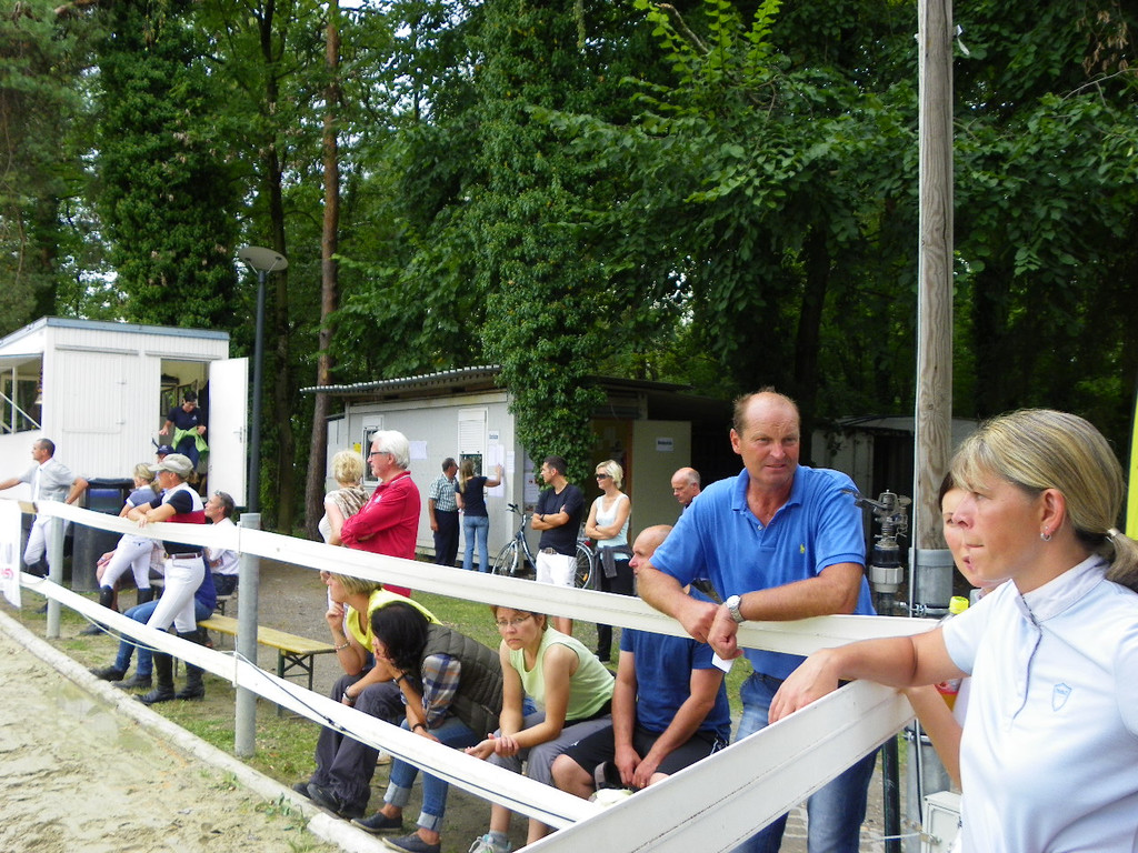 115_8855_JPG-1346848219