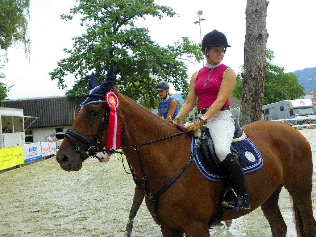 115_8878_JPG-1346848264